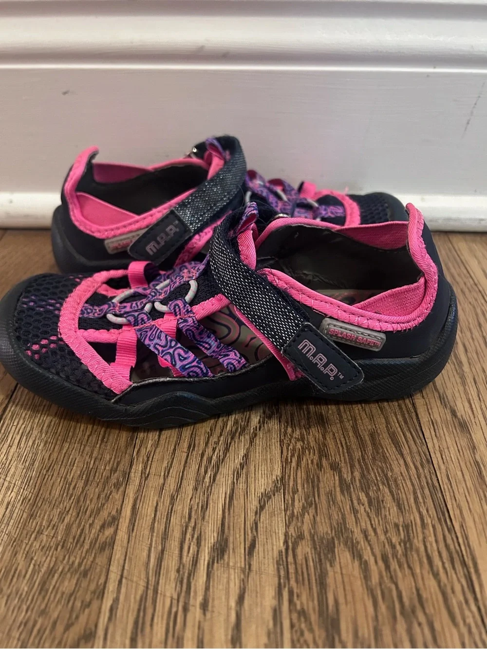 M.A.P. Niagara's Girls Sz 12 Navy & Pink Outdoor Fisherman's Sandals Water Shoes